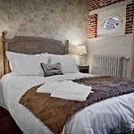 Oda ve Kahvaltı Maison-76 Montreuil (Pas-de-Calais)