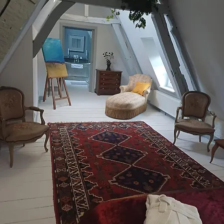 Oda ve Kahvaltı Maison-76 Montreuil (Pas-de-Calais)