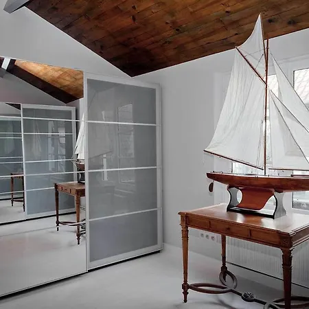 Maison-76 Bed and Breakfast 4*